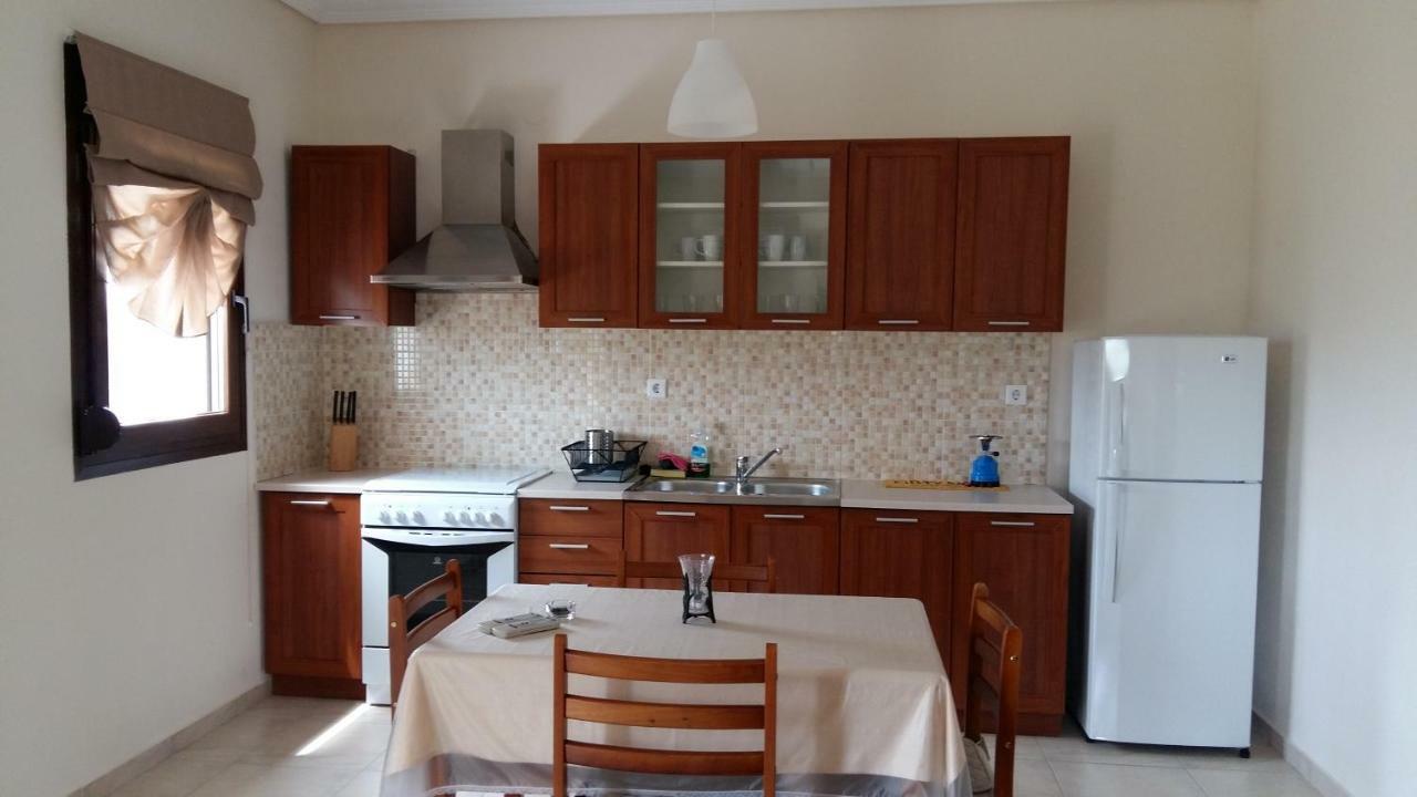 Gougousis Apartments Kaloyiros المظهر الخارجي الصورة